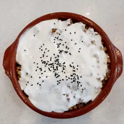 فتة قشطة